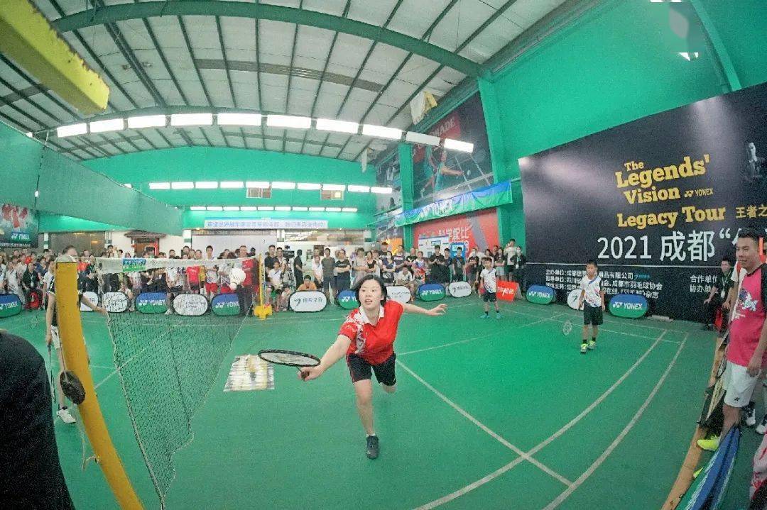 {YY GAME}(羽毛球业余爱好者如何选择羽毛球)